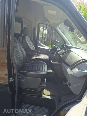 2016 Ford Transit 350 HD Passenger Wagon XLT DRW High Roof 148.0" WB - miniatura 19