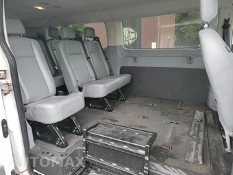 2016 Ford Transit 350 Passenger Wagon XL w/RH Sliding Door Low Roof 148.0" WB - miniatura 13