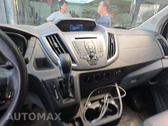 2016 Ford Transit 350 Passenger Wagon XL w/RH Swing-Out Doors Low Roof 148.0" WB - miniatura 10