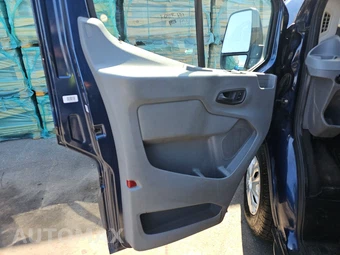 2016 Ford Transit 350 Passenger Wagon XLT w/RH Sliding Door Medium Roof 148.0" WB - miniatura 9