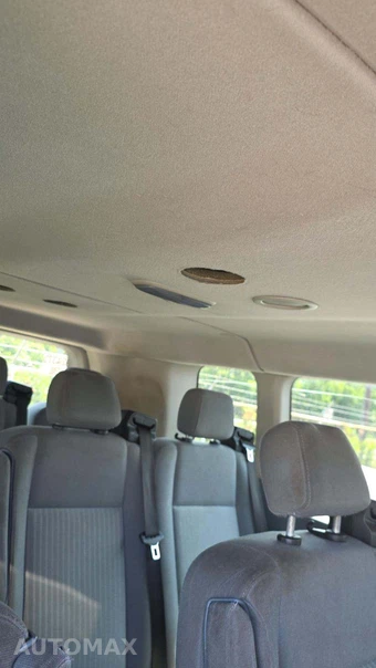 2016 Ford Transit 350 Passenger Wagon XLT w/RH Swing-Out Doors Low Roof 148.0" WB - miniatura 53