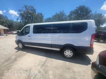 2016 Ford Transit 350 Passenger Wagon XLT w/RH Swing-Out Doors Low Roof 148.0" WB - miniatura 24