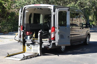 2016 Ford Transit 350 XLT - miniatura 1