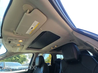 2016 GMC Acadia Denali 5SA – miniatura 18