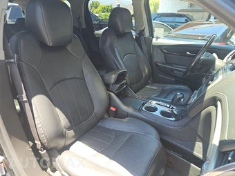 2016 GMC Acadia Denali 5SA – miniatura 8