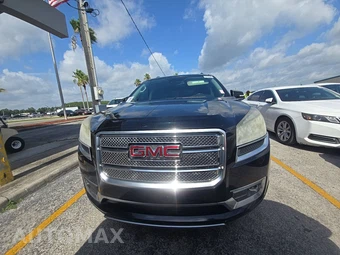 2016 GMC Acadia Denali 5SA – miniatura 2