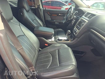 2016 GMC Acadia Denali 5SA – miniatura 8