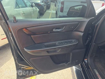 2016 GMC Acadia Denali 5SA – miniatura 9