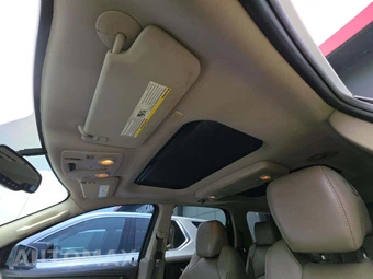 2016 GMC Acadia Denali 5SA – miniatura 11
