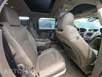 2016 GMC Acadia Denali 5SA – miniatura 17