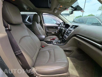 2016 GMC Acadia Denali 5SA – miniatura 19