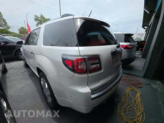 2016 GMC Acadia Denali 5SA – miniatura 2