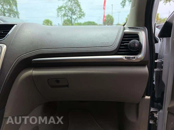 2016 GMC Acadia Denali 5SA – miniatura 20