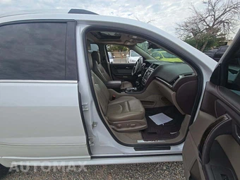 2016 GMC Acadia Denali 5SA – miniatura 15