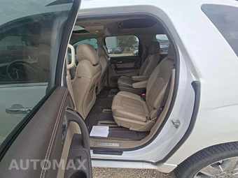 2016 GMC Acadia Denali 5SA – miniatura 9