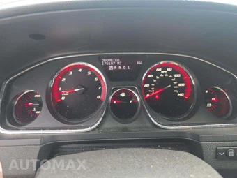 2016 GMC Acadia Denali 5SA - miniatura 6