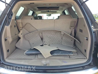 2016 GMC Acadia Denali 5SA – miniatura 17