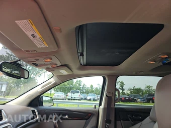 2016 GMC Acadia Denali 5SA – miniatura 18
