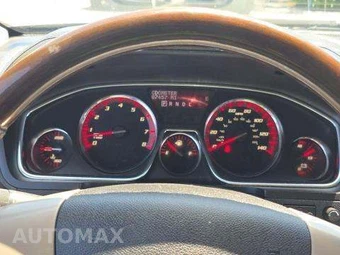 2016 GMC Acadia Denali 5SA – miniatura 10