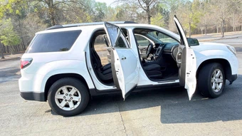 2016 GMC Acadia SLE-1 3SA - miniatura 4
