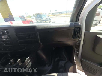 2016 GMC Savana 2500 Cargo Van 1WT 135.0" WB – miniatura 18
