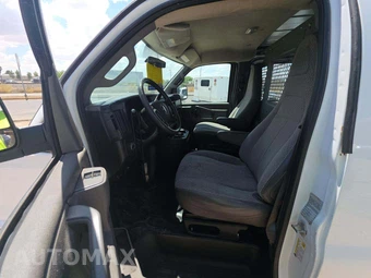 2016 GMC Savana 2500 Cargo Van 1WT 135.0" WB – miniatura 6