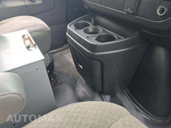 2016 GMC Savana 2500 Cargo Van 1WT 135.0" WB - miniatura 18