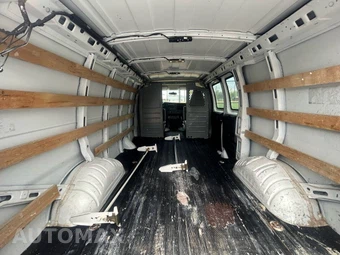 2016 GMC Savana 2500 Cargo Van 1WT 135.0" WB - miniatura 13