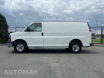 2016 GMC Savana 2500 Cargo Van 1WT 135.0" WB - miniatura 16