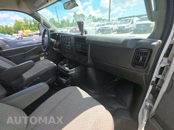 2016 GMC Savana 3500 Cutaway 1WT - miniatura 16