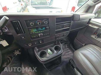2016 GMC Savana 3500 Passenger Van LS 1LS 155.0" WB - miniatura 10