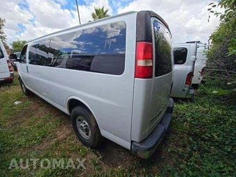 2016 GMC Savana 3500 Passenger Van LS 1LS 155.0" WB - miniatura 2
