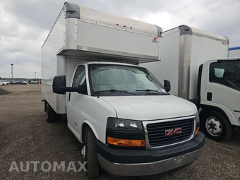 2016 GMC Savana 4500 Cutaway 2WT – miniatura 3