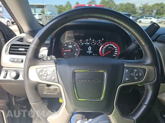 2016 GMC Yukon Denali - miniatura 10
