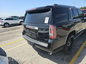 2016 GMC Yukon Denali - miniatura 4