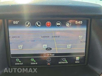 2016 GMC Yukon Denali 5SA - miniatura 31