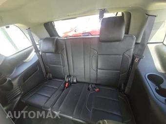 2016 GMC Yukon Denali 5SA – miniatura 11