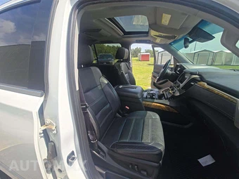 2016 GMC Yukon Denali 5SA – miniatura 16