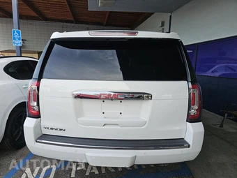 2016 GMC Yukon Denali 5SA – miniatura 5
