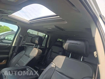 2016 GMC Yukon Denali 5SA - miniatura 11