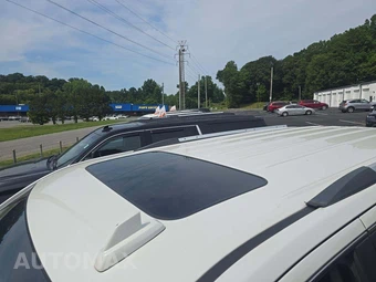 2016 GMC Yukon Denali 5SA - miniatura 12