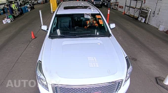 2016 GMC Yukon Denali 5SA - miniatura 2