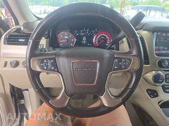 2016 GMC Yukon Denali 5SA - miniatura 10