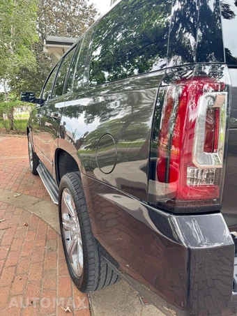 2016 GMC Yukon Denali 5SA - miniatura 17