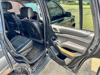 2016 GMC Yukon Denali 5SA - miniatura 29