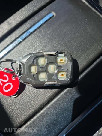 2016 GMC Yukon Denali XL 5SA - miniatura 5