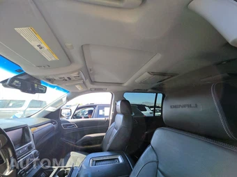 2016 GMC Yukon Denali XL 5SA – miniatura 17