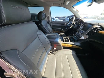 2016 GMC Yukon Denali XL 5SA – miniatura 8