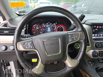 2016 GMC Yukon Denali XL 5SA - miniatura 10