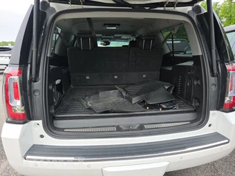 2016 GMC Yukon Denali XL 5SA - miniatura 17